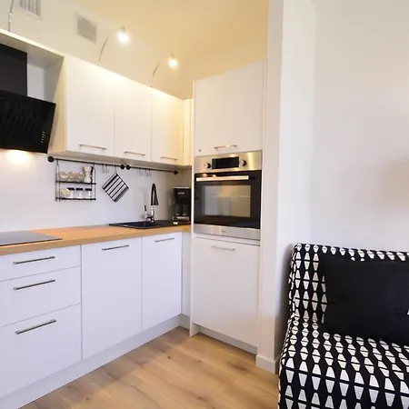 Bryza-matejki 1b-parking *