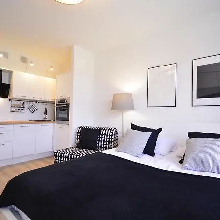 Bryza-matejki 1b-parking 公寓 *