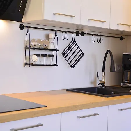 Bryza-matejki 1b-parking 公寓