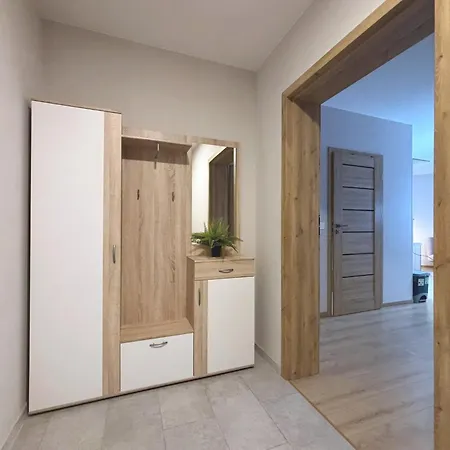 Bryza-matejki 1b-parking * 斯维诺乌伊希切